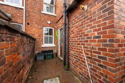 11 Edna Street, H...