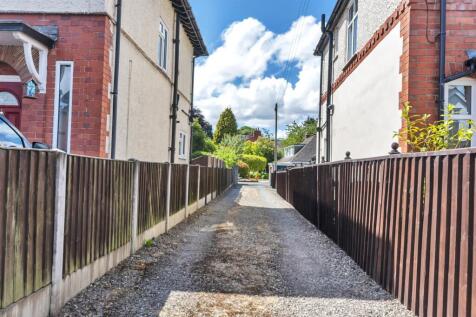 Driveway & Parking