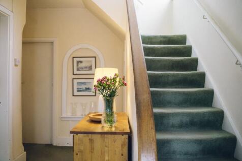 Cyntedd a Landing / Entrance Hallway and Landing