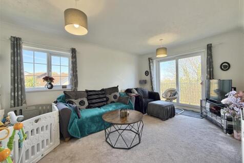 Living Room.jpg