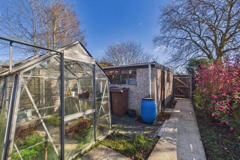 CAM05451G0-PR0112-STILL015.jpg