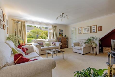 Reception Room-1.jpg