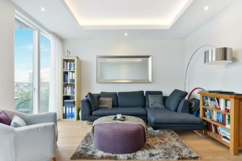 JOHNS&CO presents this stunning 10th floor, two bedroom apartment at Park Vista Tower; comprising of 823 sq ft with an open plan reception/dining area and balcony, a kitchen with integrated appliances
