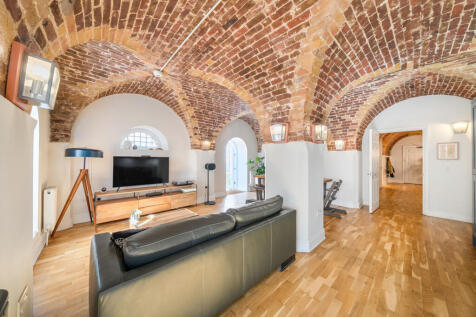 1354053-9-68cd58b...