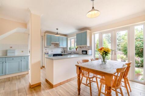 8700618-interior15.jpg