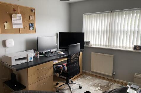 Bedroom no.3 rear double: