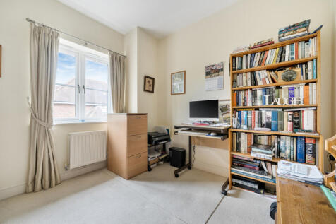 1315161-13-685a83...