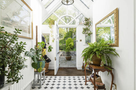 63 Entrance Lobby.JPG