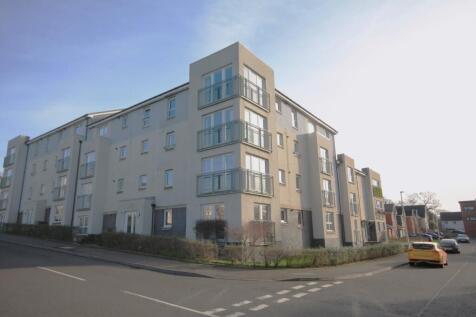 Stunning, furnished, 2 bedroom apartment on Ashwood Gait, Edinburgh. This well presented property is on the second floor, has gas central heating, double glazing and lovely dual aspect views from the