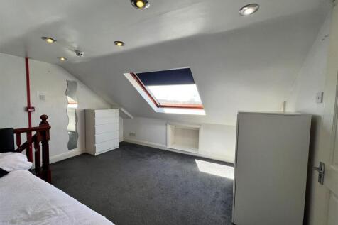 Bedroom 1.jpeg