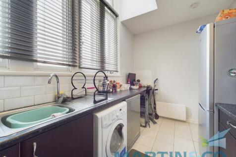 CAM01870G0-PR0156...