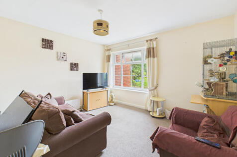 CAM04968G0-PR0049-STILL005