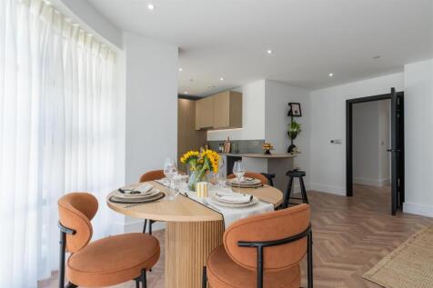 Show Home - Kitchen/Dining