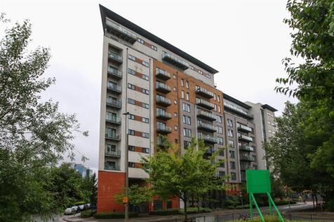 This two-bed property comes complete with a Jack-and-Jill style bathroom, an ultra-modern interior and simply oozes style and sophistication. The large balcony results in some cracking views out acros