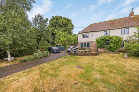 2 Firpiece, Forestside Road, Rowland¿s Castle-Smal