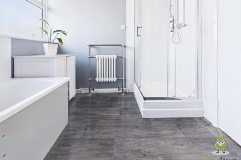 CAM01543G0-PR0168-STILL004