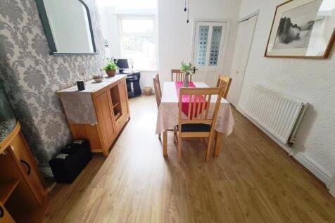 5 Fraternitas Terrace 30/09/2025, 12:47 1000050...