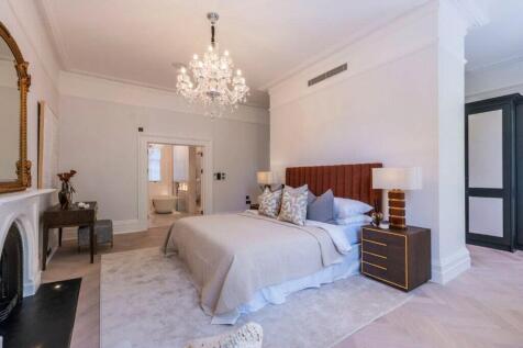 6 bed, 6 bath Terraced in london - Photo 9