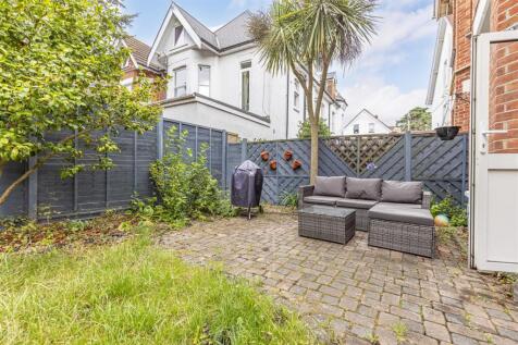 1 Bedroom Flat in BH5 1EQ