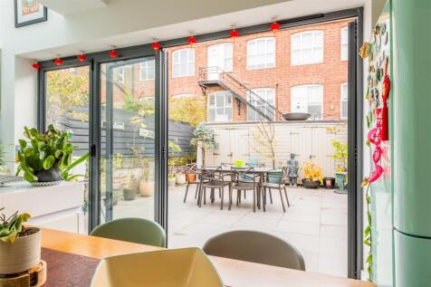 18 Newtown Road-6.jpg