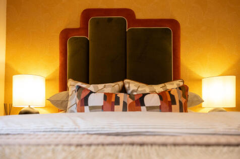 bedroom detail