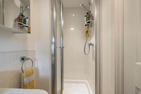 8 Knoll Park Avenue Galashiels 49.JPG