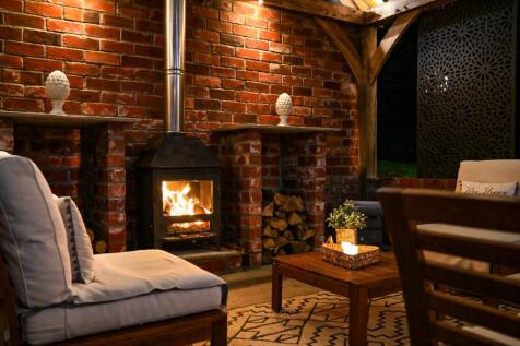 Outdoor Kitchen