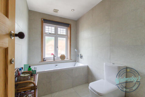 Family three piece bathroom