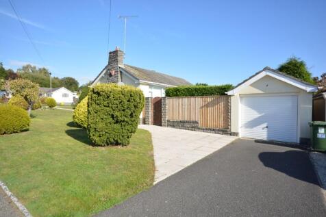 GARAGE & DRIVEWAY