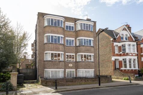 The Lodge, N16