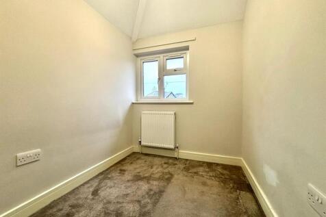 Bedroom 3.jpg