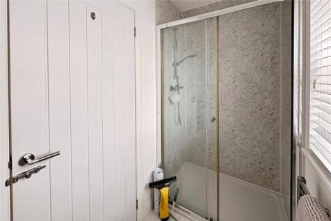 Family Shower Room