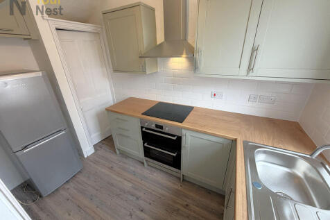 Recently Refurbished Two Bedroom Home | Modern Kitchen & Bathroom | Excellent Commuter Location | Available NowWelcome to this beautifully refurbished two-bedroom terraced home, offering stylish, mode