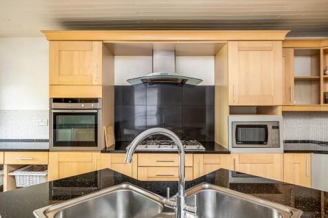 260302 - 44 Church End, Renhold - 13