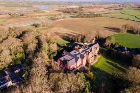 Rear corner aerial