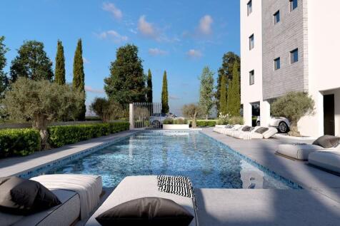 Communal Pool &...