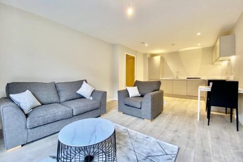 One Bedroom Apartment | Fully Furnished | Resident Parking | Moden Kitchen | High Specification Throughout | Close To Leeds City Centre | Open Plan Living Space Available 26th June.
