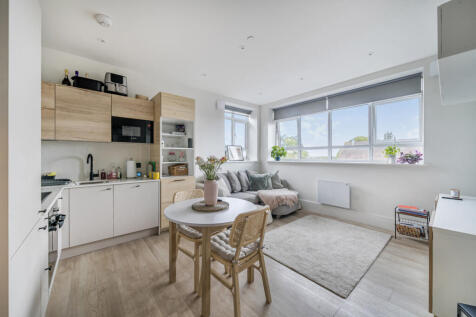 1331500-5-688a44d...