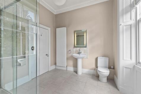 Jack &amp; Jill Shower Room