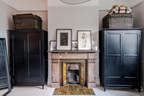 321746 - 2a Rudloe Road-4.jpeg