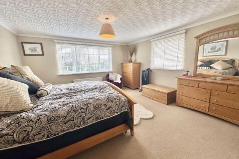 Bedroom 1 alternative