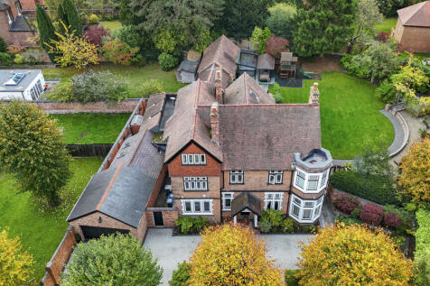 7 bed, 3 bath Detached in Birmingham - Photo 3