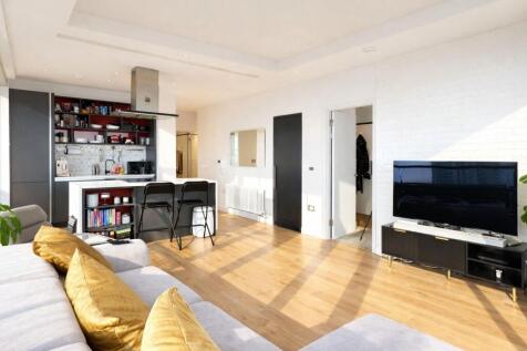 Flat for sale in London City Island E16