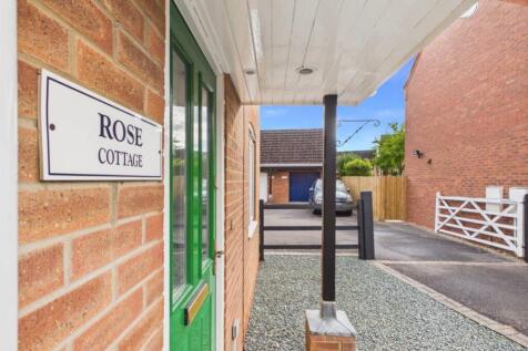 Stunning Rose Cottage book now to view