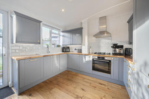 1386147-8-692ef46...