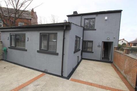* TO LET * AVAILABLE EARLY JULY * * TO LET * * UNFURNISHED PROPERTY * * TWO BEDROOMS * * MODERN FITTED KITCHEN & BATHROOM * * GARDEN * * POPULAR LOCATION * * REQUIRED DEPOSIT: £980.00 * Located in a p