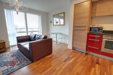 A superb One bedroom apartment in the popular Hemisphere development. This THIRD floor property boasts open plan kitchen/living room with access to balcony with open aspect city views and includes a g