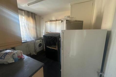 WhatsApp Image 2025-11-17 at 16.16.40 (13).jpeg