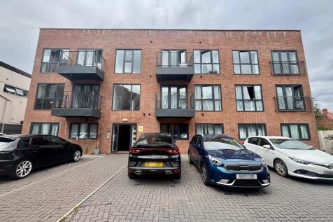 ** Zero Deposit Guarantee Available **
***WHITE GOODS INCLUDED***FRESH REFURB***GROUND FLOOR***UNFURNISHED***