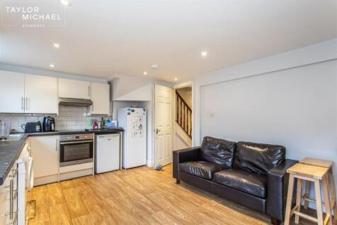 Kitchen / Living Room